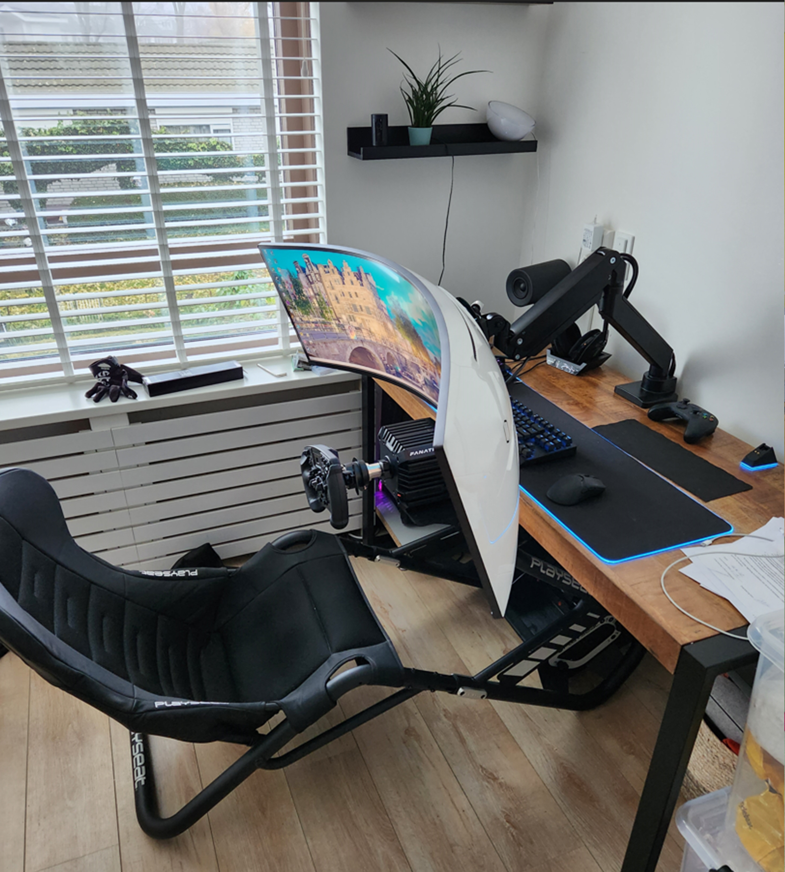 Project: A multifunctional, work and gaming setup